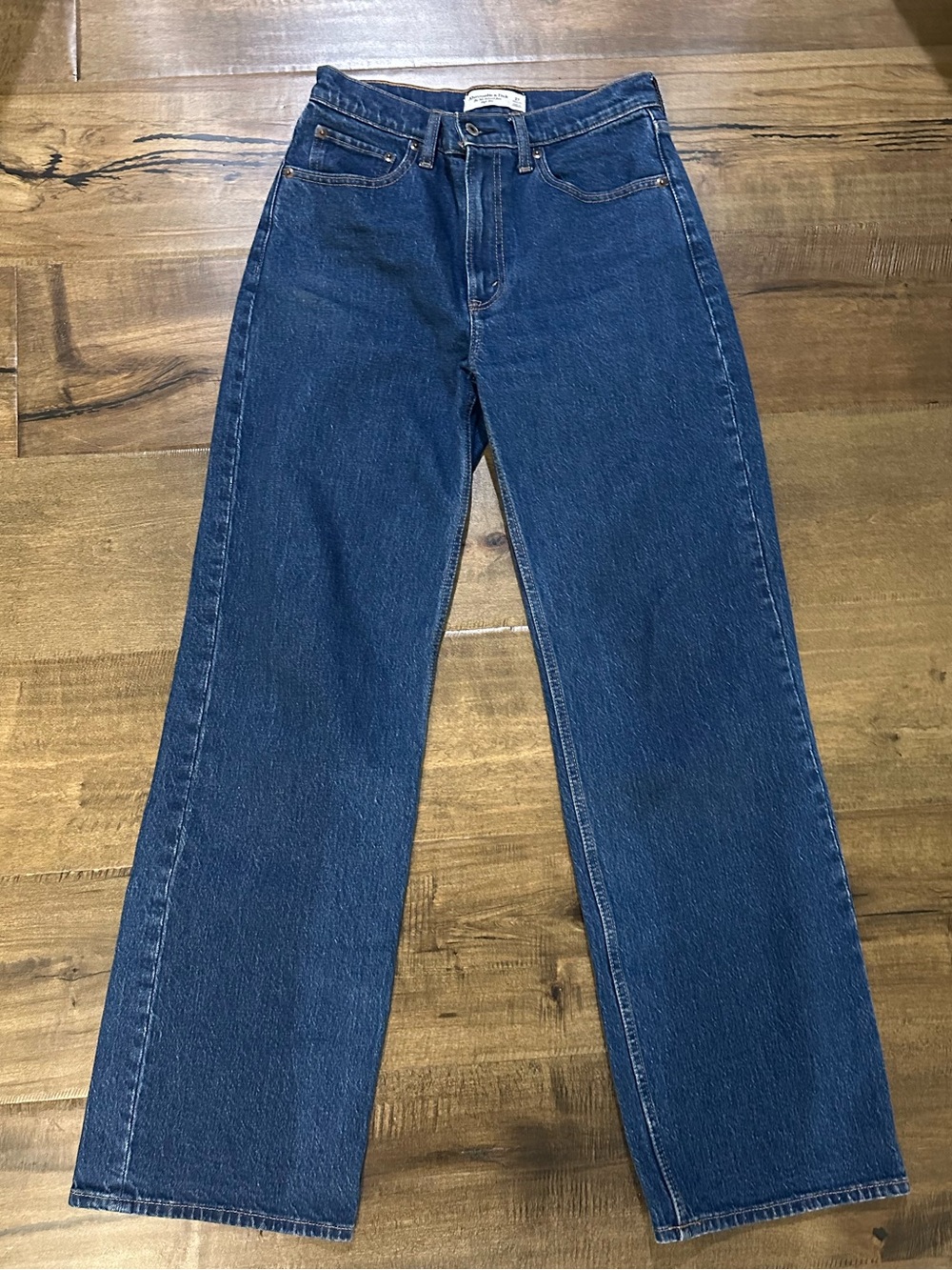 Women's High-Rise 90s Relaxed Jeans in Dark Blue